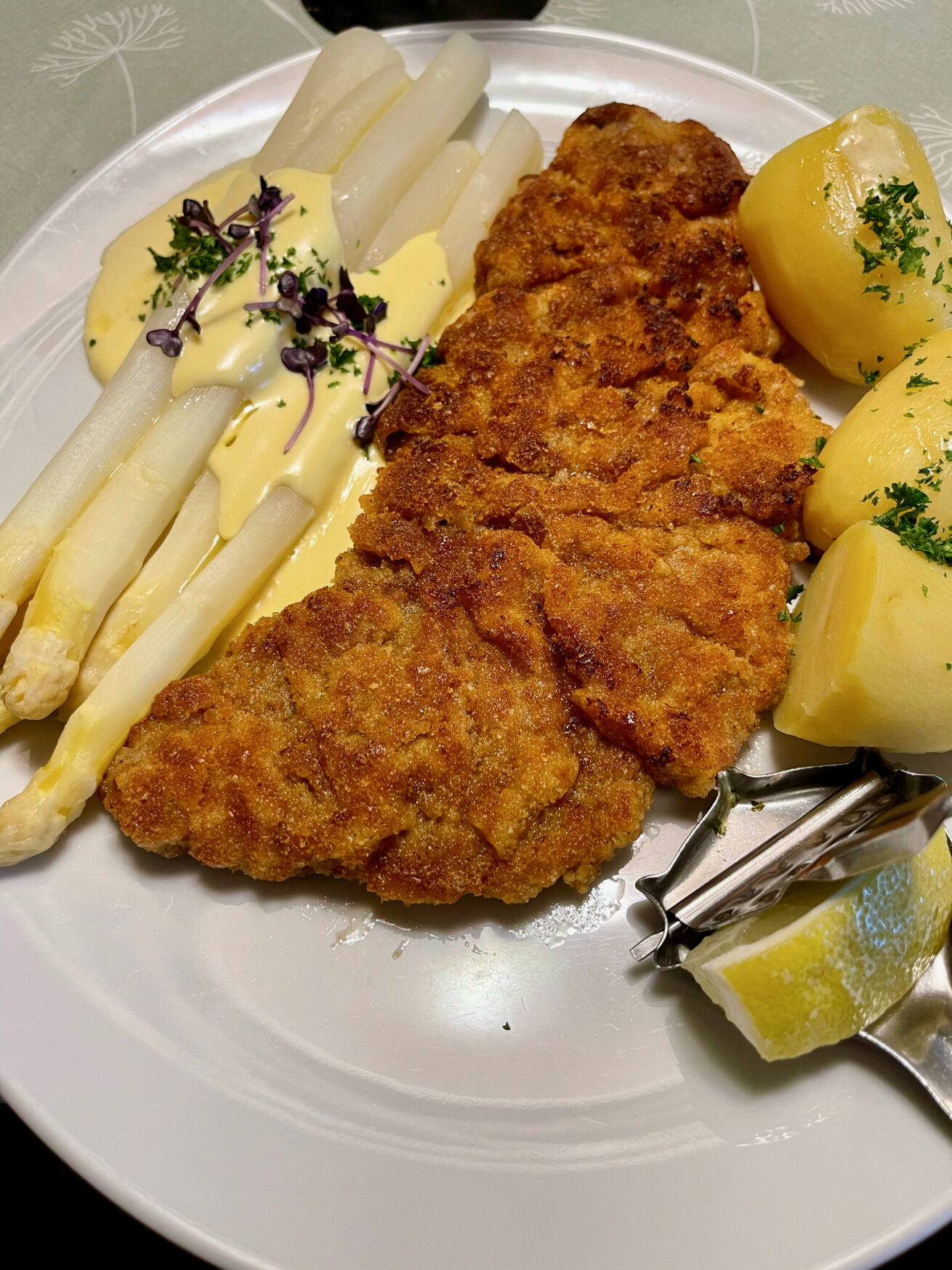 org. Wiener Kalbsschnitzel